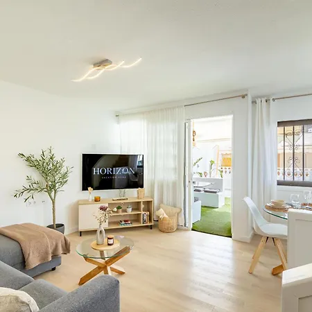 Horizon Vacation - Coastal Oasis Shared Pool Terrace Smart Tv Holiday home