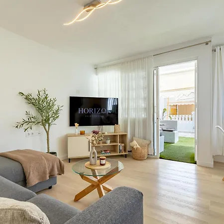Horizon Vacation - Coastal Oasis Shared Pool Terrace Smart Tv Holiday home *